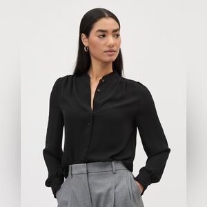 NWT RW & Co. Silky Crepe Long-Sleeve Buttoned-Down Blouse